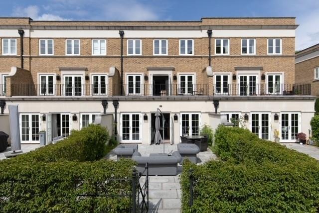 11 Repton Court Image